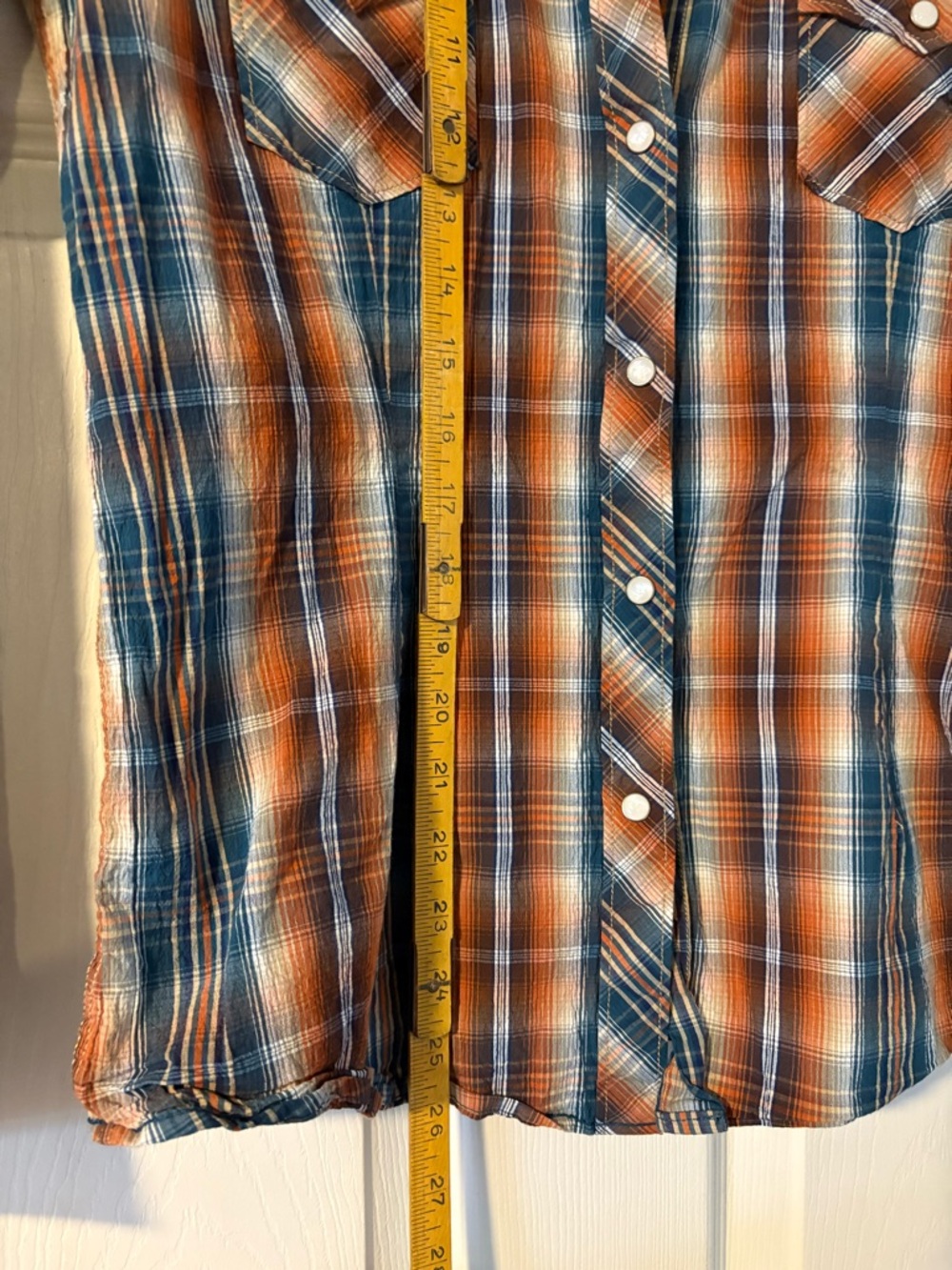 VTG Women's Plaid Western Snap Shirt in Rust and Teal - Picture 9 of 10